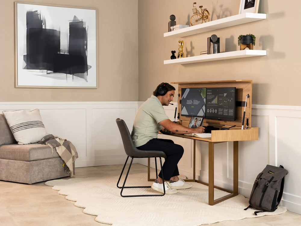Noble One — espace de travail intégré au salon